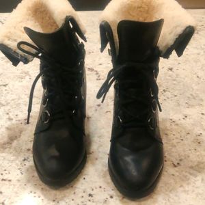 Sorel After Hours Black Leather Wedge Lace Boots Shearling Collar Size 8.5